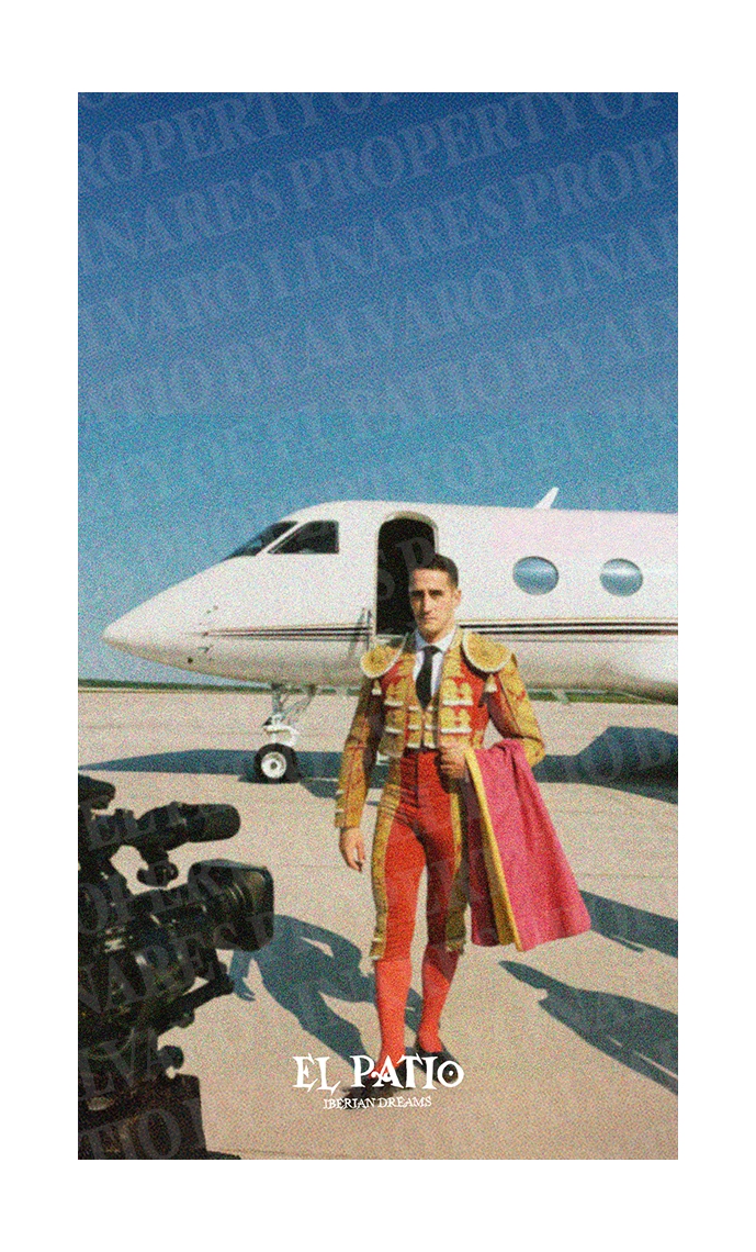 BULLFIGHTER ARRIVAL WALLPAPER