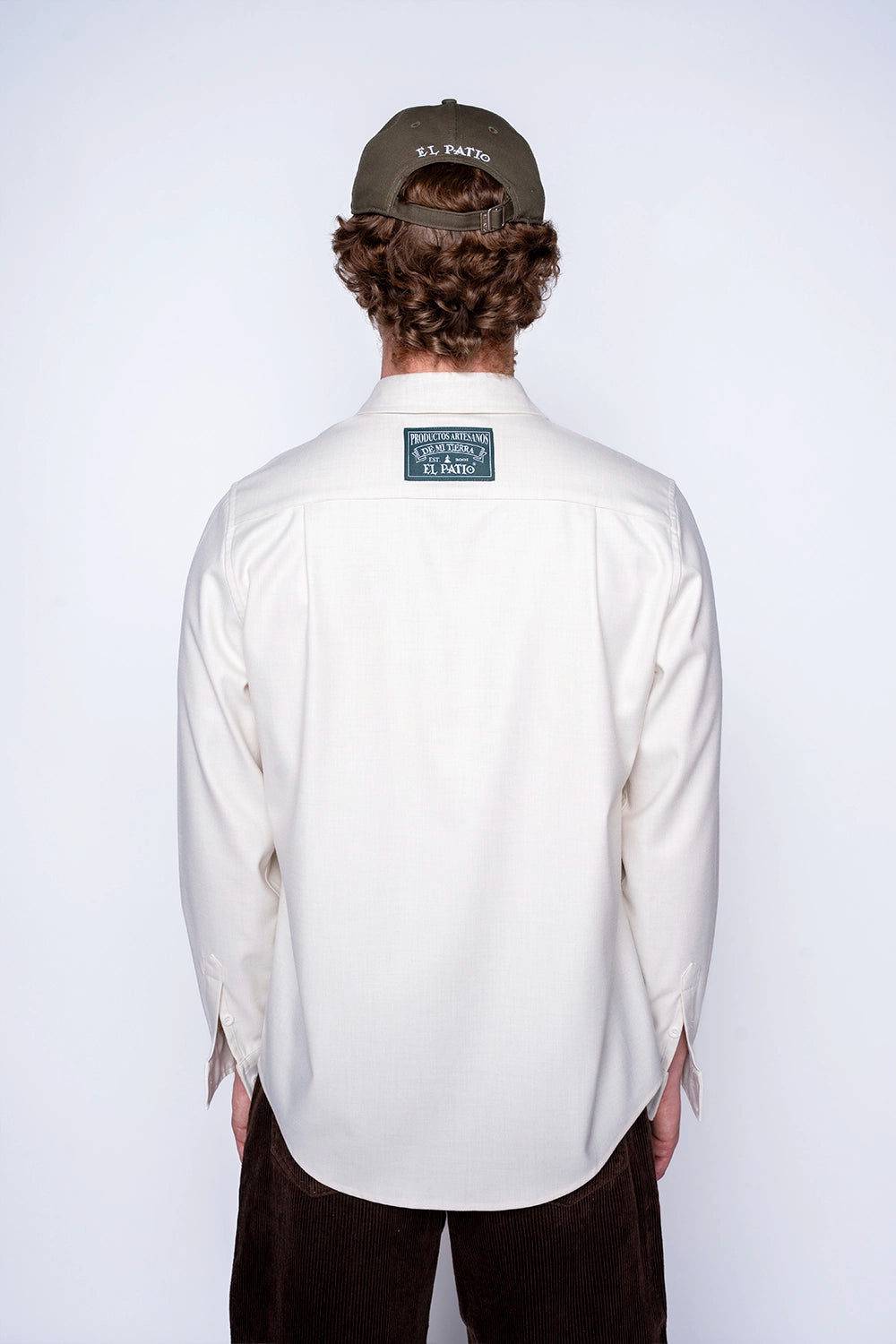 LA CAMISA: TECHNICAL