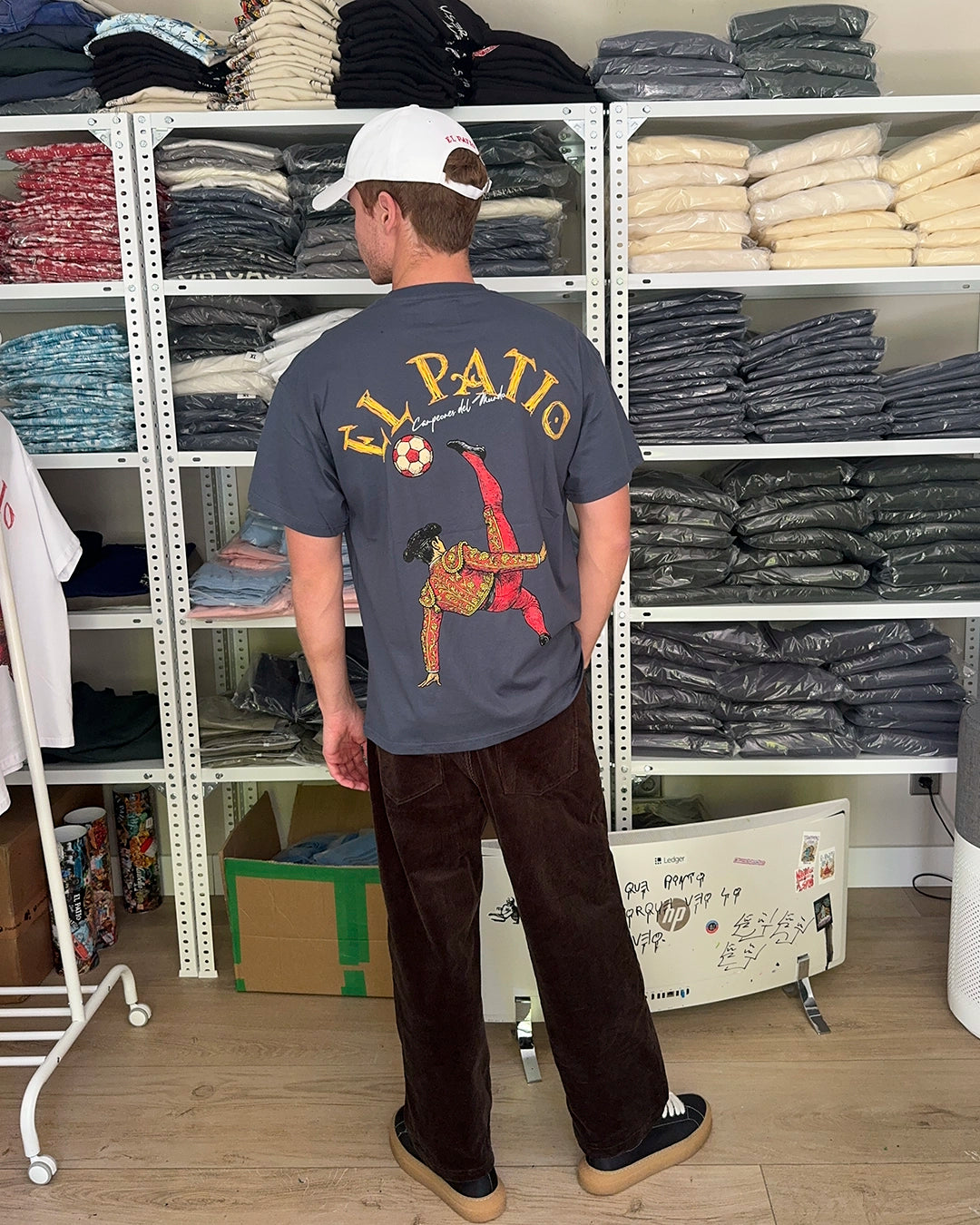 LA CAMISETA: FOOTBALL (Regular Oversized Fit)