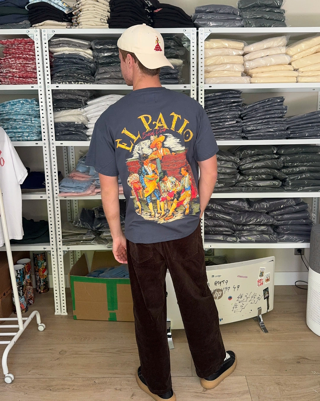 LA CAMISETA: SOCIAL CLUB (Regular Oversized Fit)